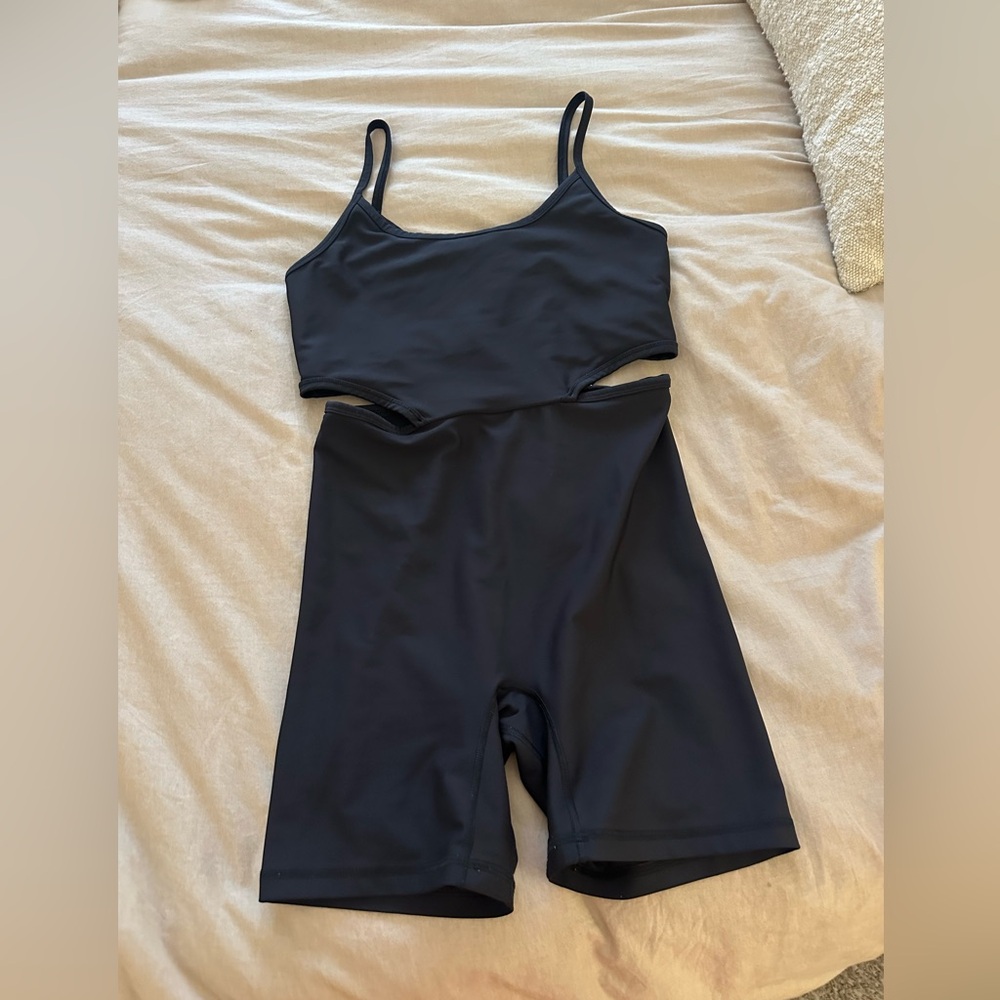 Old Navy Powersoft Cutout-Waist Bodysuit Onesie - 6in inseam